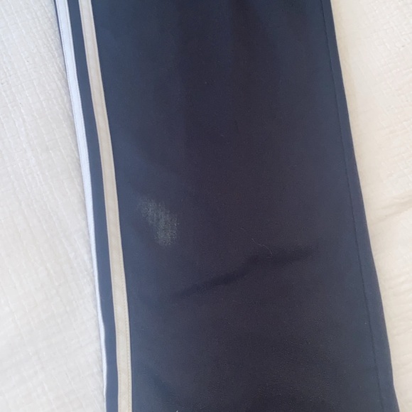 Adidas Men’s Sweatpants - Picture 4 of 5
